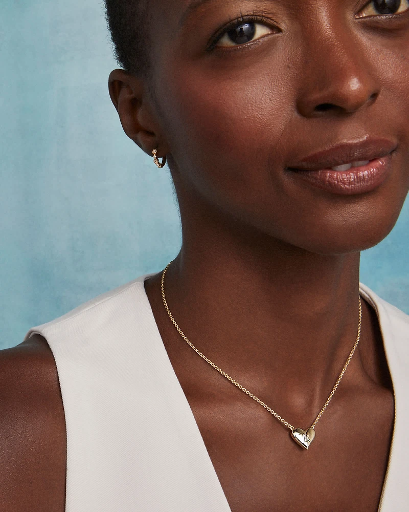 Ari Heart Letter K Gold Short Pendant Necklace