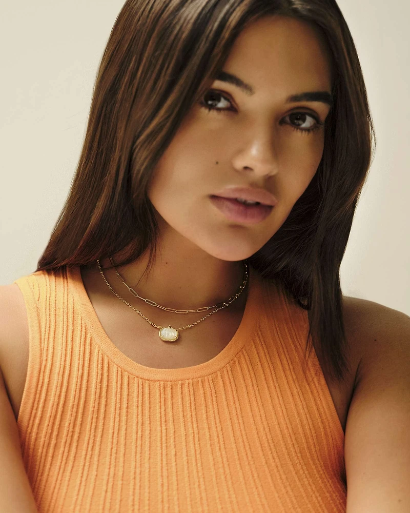 Pumpkin Gold Short Pendant Necklace Orange Mother-of-Pearl