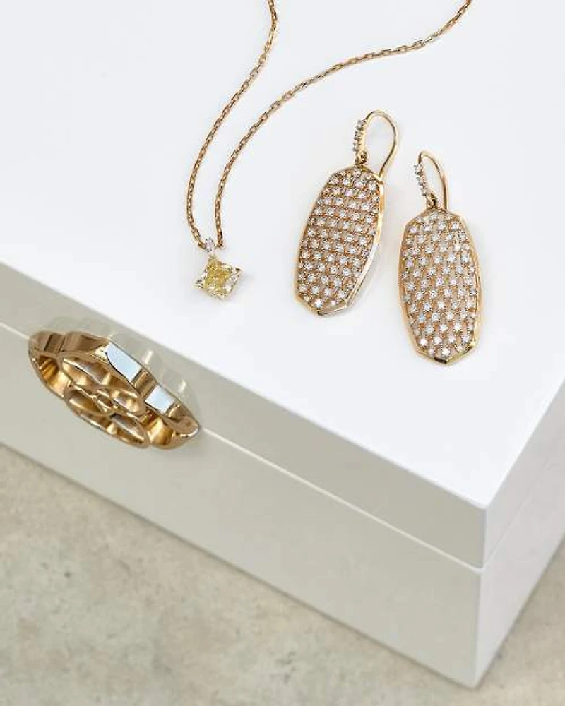 1.014 ct 20th Anniversary Dira 14k Yellow Gold Cushion Cut Pendant Necklace in Yellow Lab Grown Diamond