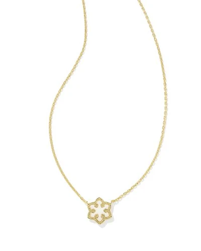 Snowflake Short Pendant Necklace