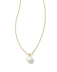 Hadleigh 14k Yellow Gold Pendant Necklace in Freshwater Cultured Pearl