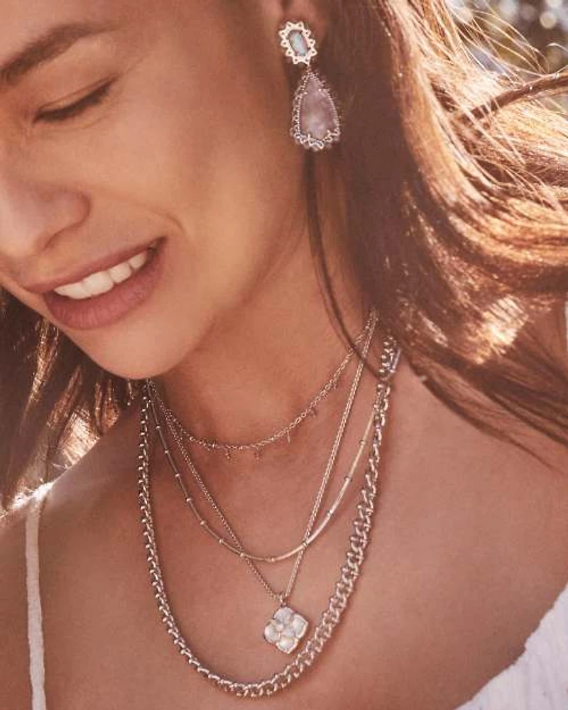 Dira Stone Silver Short Pendant Necklace in Ivory Mix