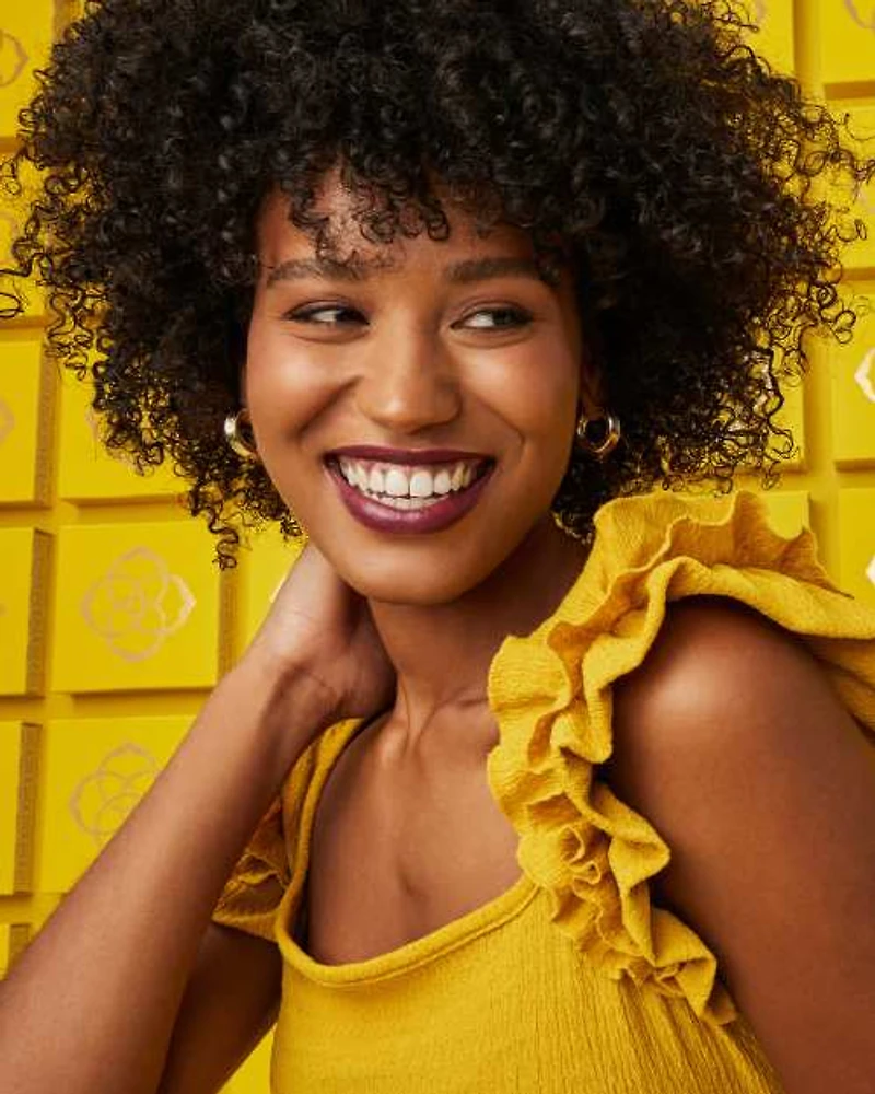 Mikki Metal Hoop Earrings in Gold