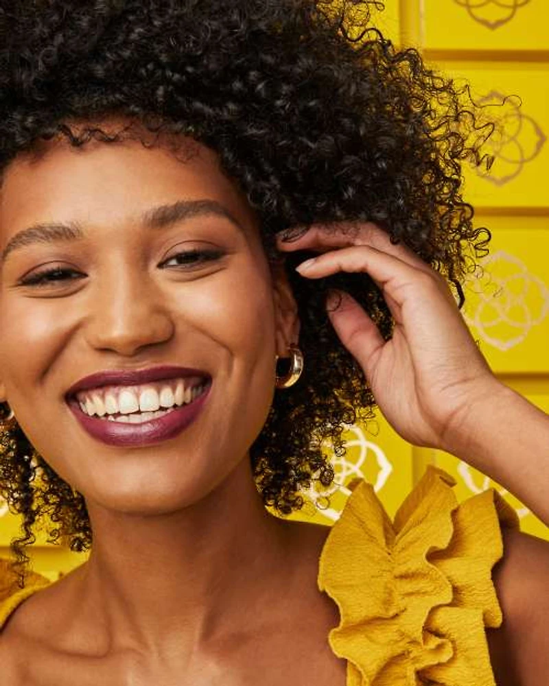 Mikki Metal Hoop Earrings in Gold