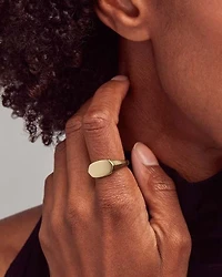 Elisa Signet Ring 18k Gold Vermeil