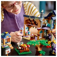 LEGO Friends Organic Farm House Set with Toy Horse, Stable, Tractor and Trailer Plus Animal Figures