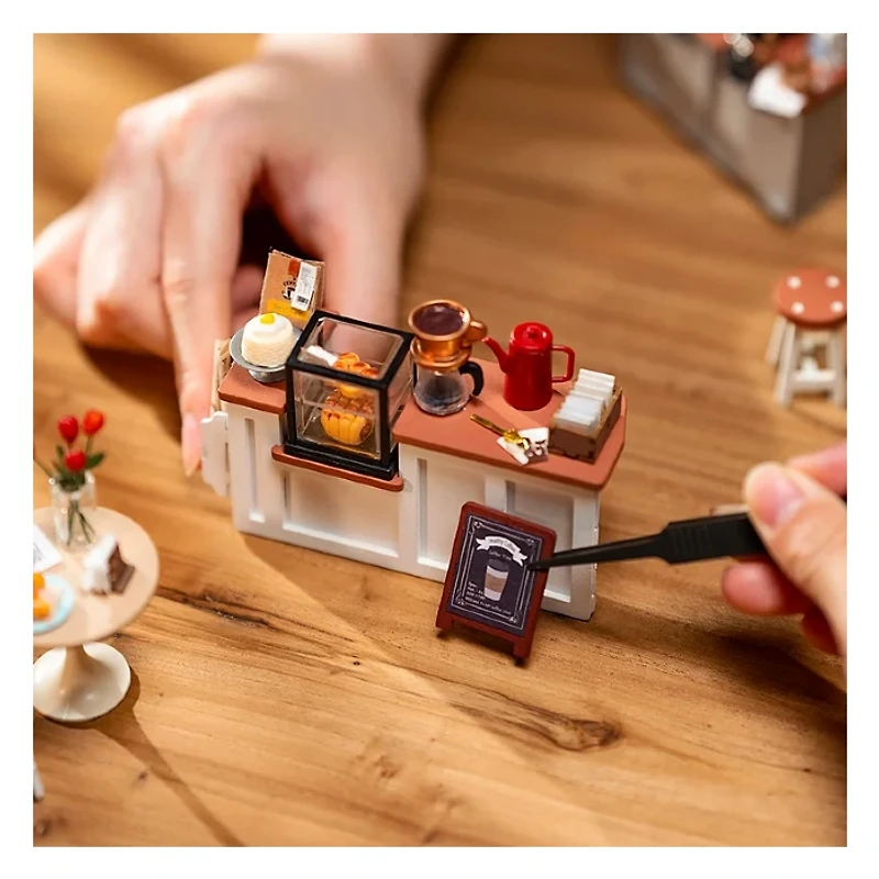 Rolife Flavory Café Miniature House kit