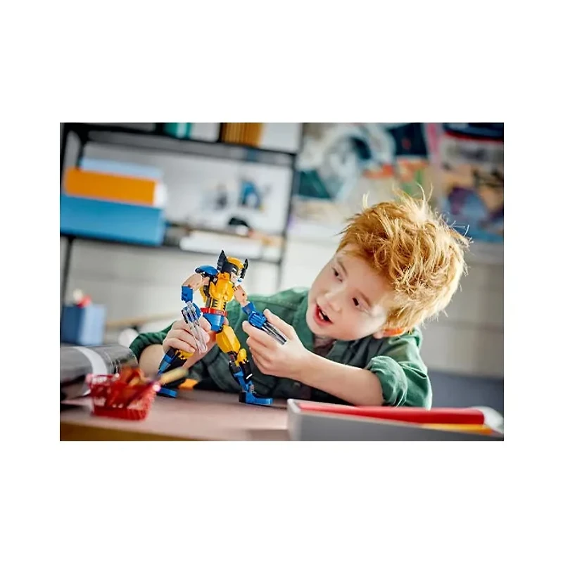 LEGO Marvel Wolverine Construction Figure – 327 Pieces