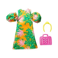 Barbie Fashions Assortment of Doll Clothes – Random Pick