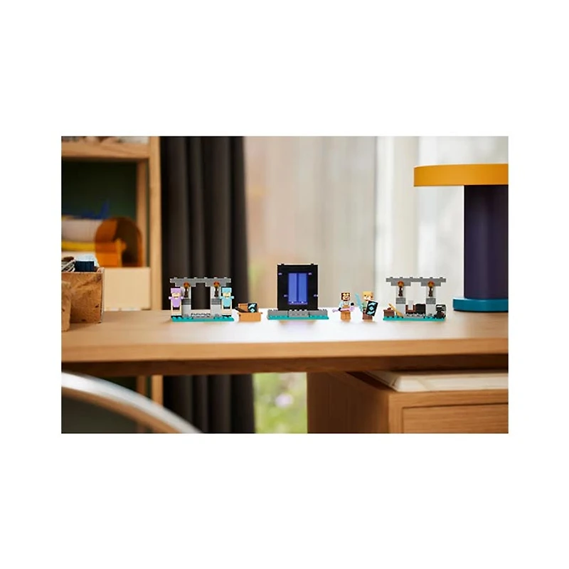 Lego Minecraft The Armory 203 Pcs