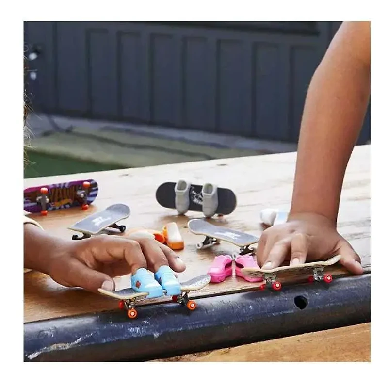 Mattel Hot Wheels Skate Tony Hawk Fingerboard Shoes Collector Assorted (Random Pick)