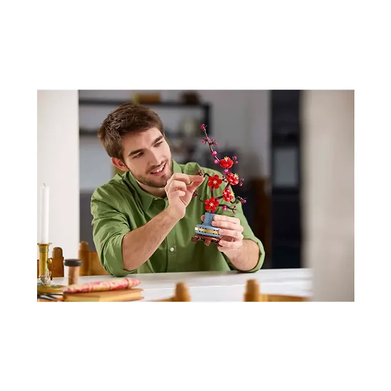 Lego Icons Plum Blossom – 327 Pieces