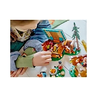 LEGO Friends Adventure Camp Cozy Cabins – 437 Pieces