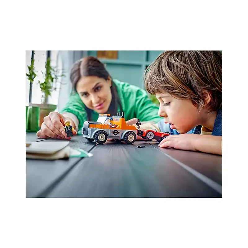 LEGO City Tow Truck and Sports Car Repair – 101 Pieces