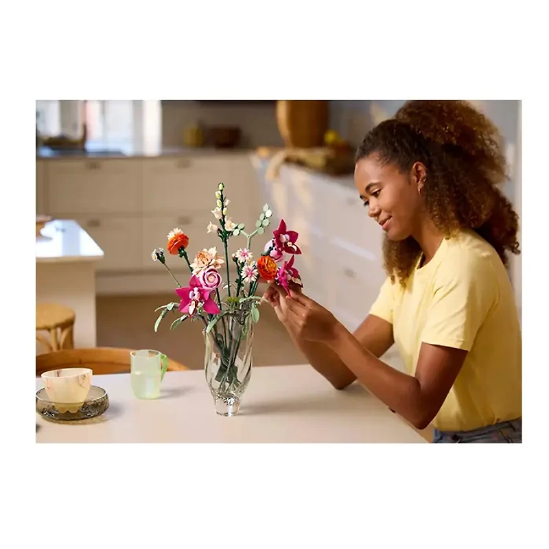LEGO Botanicals Pretty Pink Flower Bouquet 749 Pieces