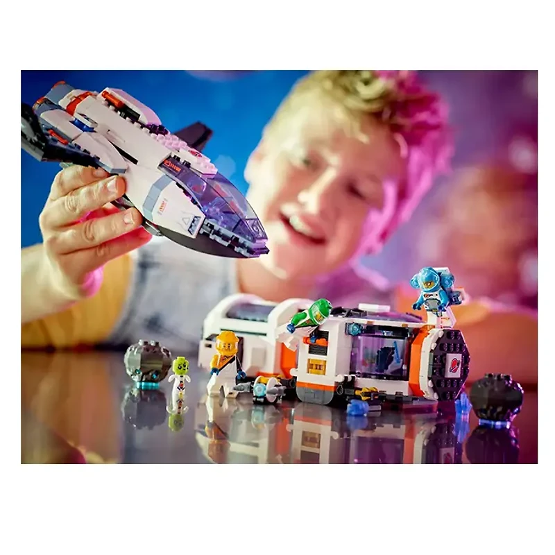 LEGO City Galactic Spaceship 717 Pieces