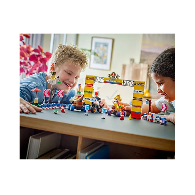 LEGO Super Mario Kart Baby Peach And Grand Prix Set 823 Pieces