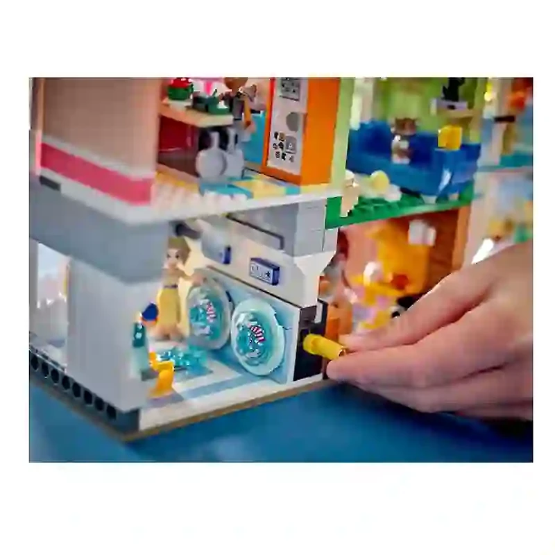 LEGO Friends Heartlake City Apartments And Stores 2040 Pieces