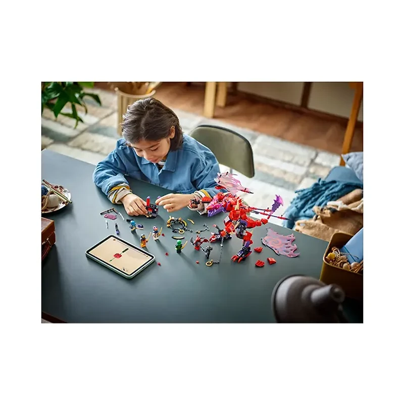 LEGO Ninjago Thunderfang Dragon of Chaos 668 Pieces