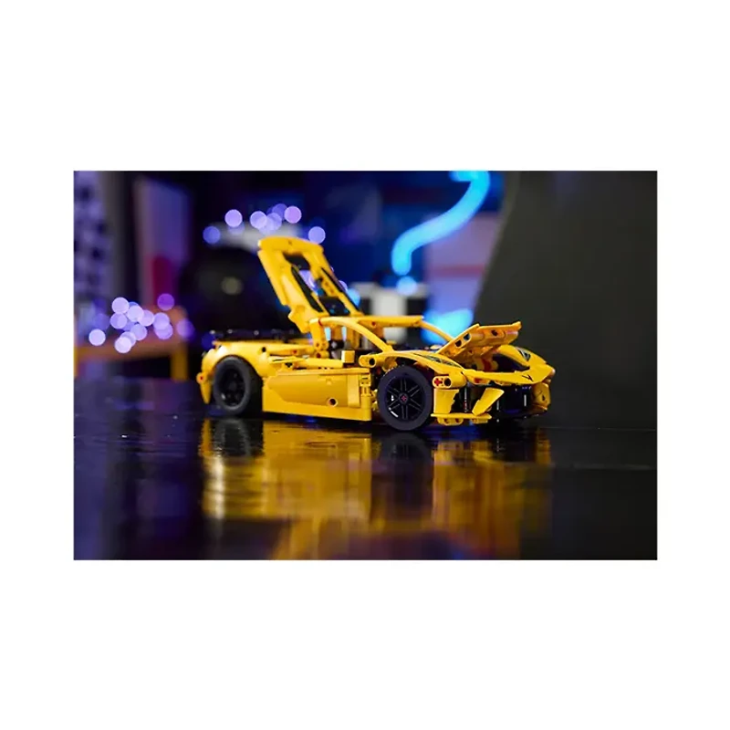 LEGO Technic Chevrolet Corvette Stingray 732 Pieces