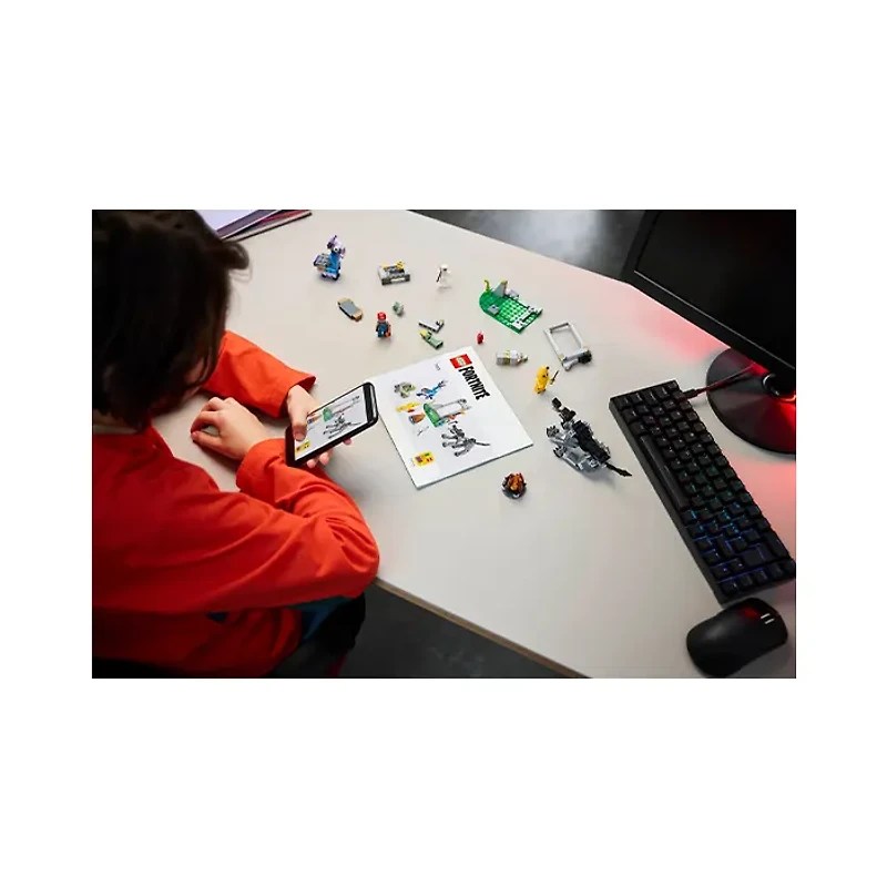 LEGO Fortnite Peely & Sparkplug’s Camp 250 Pieces