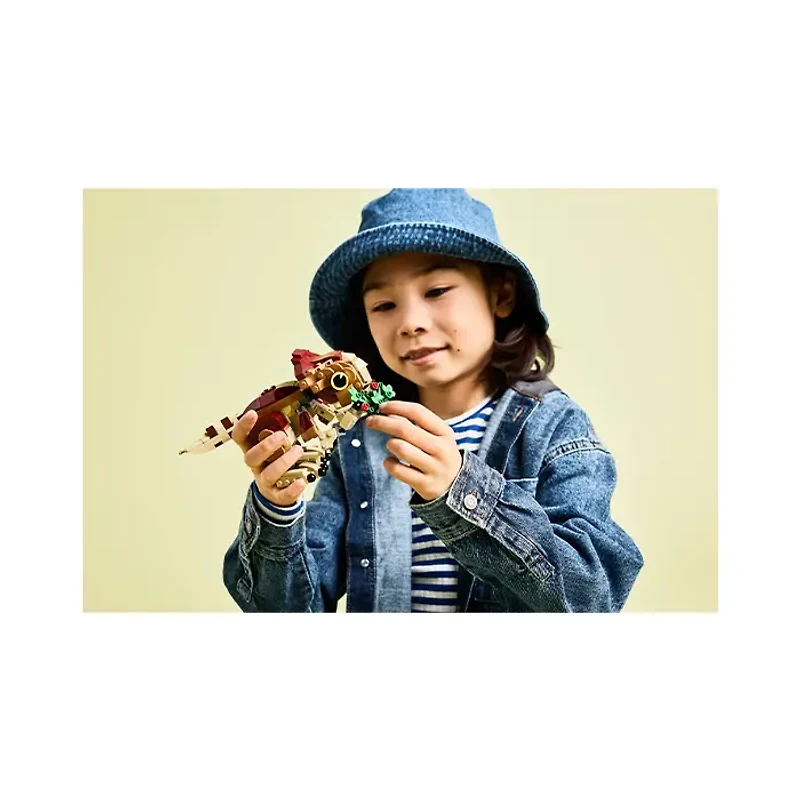 LEGO Jurassic World Baby Dinosaur Dolores: Aquilops 339 Pieces