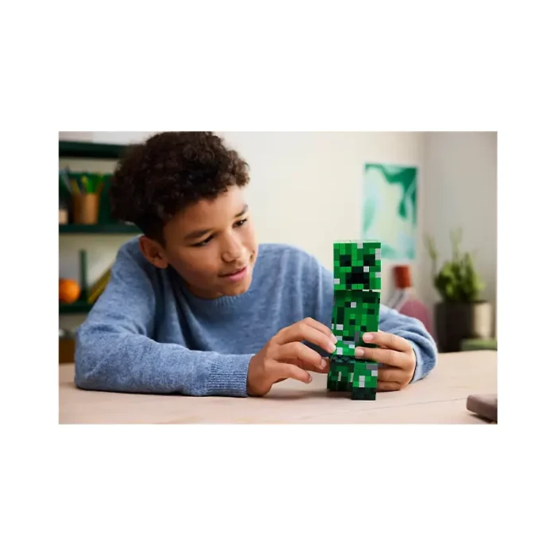 LEGO Minecraft The Creeper 665 Pieces