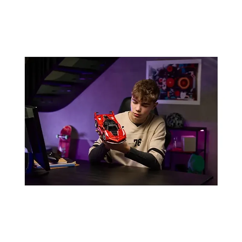 LEGO Technic Ferrari FXX K 897 Pieces