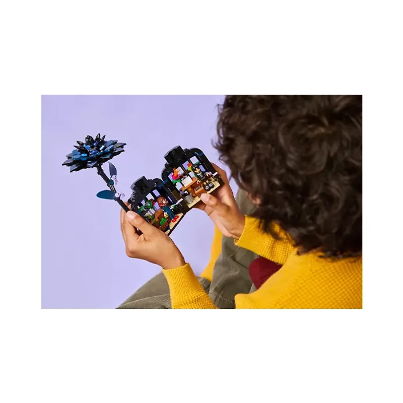 LEGO TV Wednesday Sets Black Dahlia Flower 358 Pieces