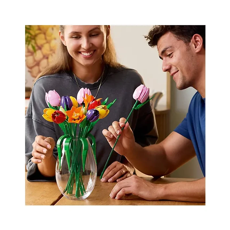 LEGO Botanicals Tulip Bouquet 576 Pieces