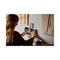 LEGO Architecture Paris City of Love 958 Pieces