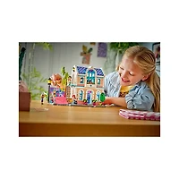 LEGO Friends Liann’s Family House 949 Pieces