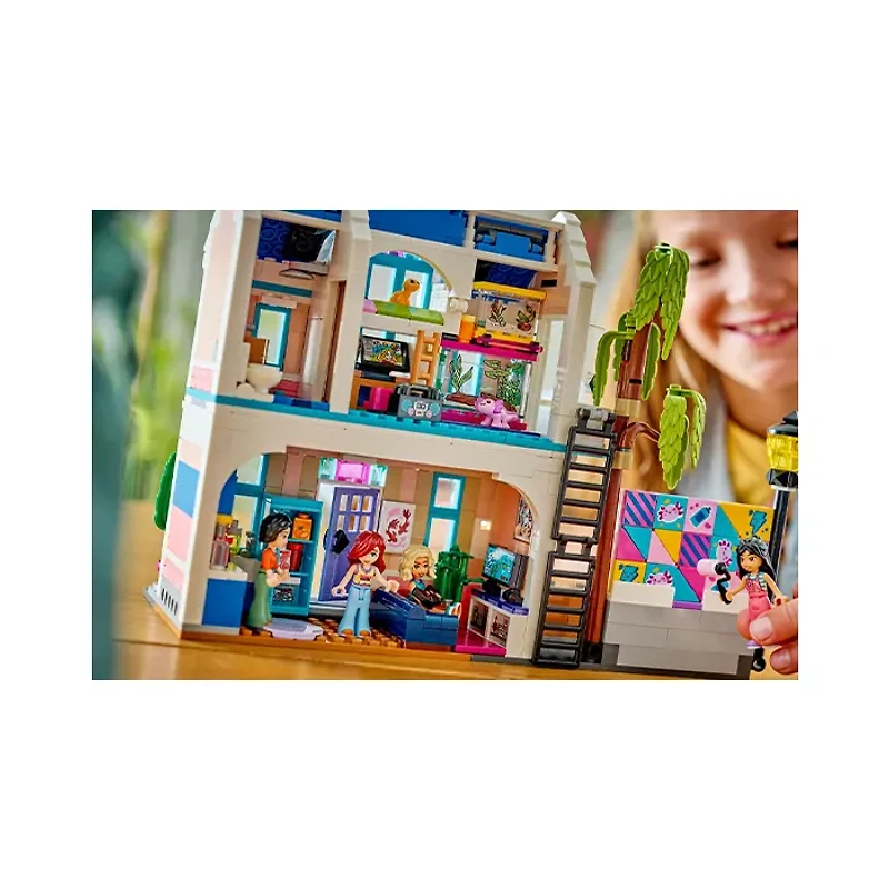 LEGO Friends Liann’s Family House 949 Pieces