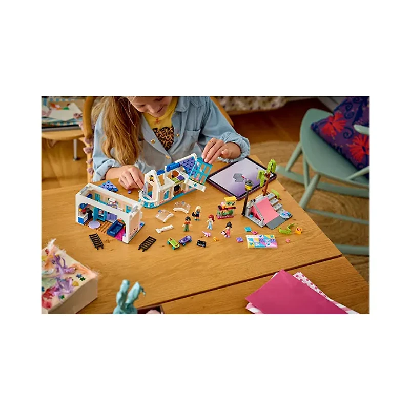 LEGO Friends Liann’s Family House 949 Pieces