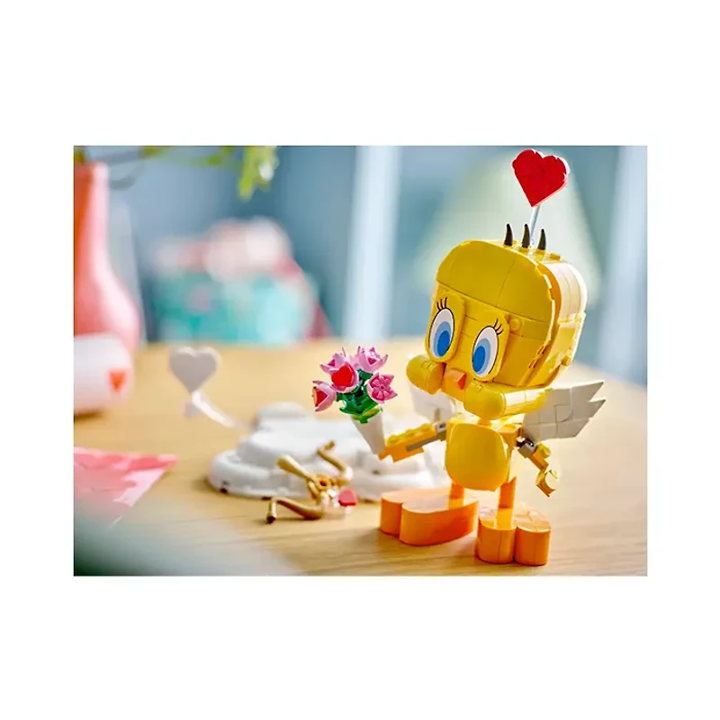 LEGO Sweetheart Tweety Bird 412 Pieces
