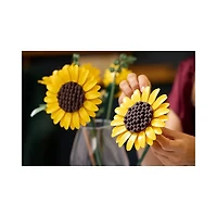 LEGO The Botanical Collection Sunflower Bouquet 686 Pieces
