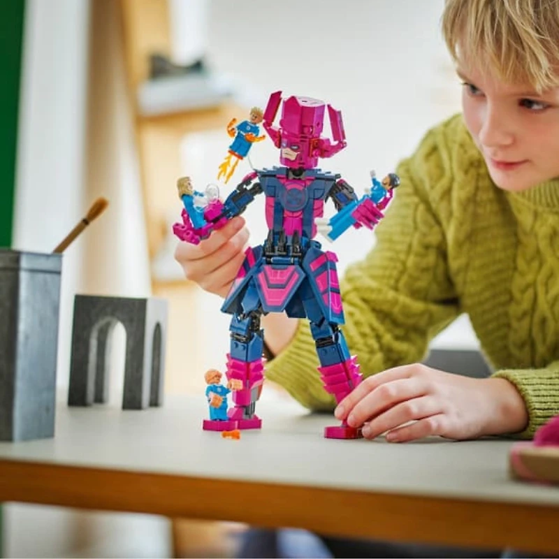 LEGO Marvel Fantastic Four vs. Galactus Construction Figure 427 Pieces