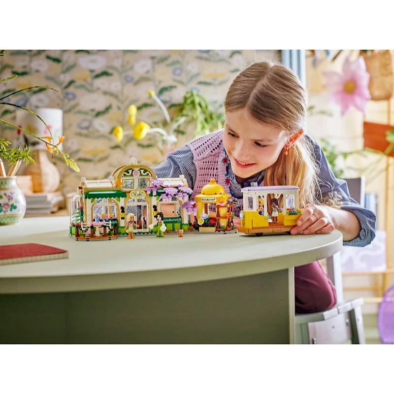 LEGO Friends Plant Café & Flower Shop 1138 Pieces