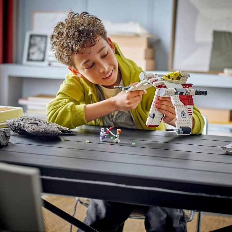 LEGO Star Wars™ V-19 Torrent Starfighter 567 Pieces