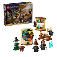 LEGO Harry Potter™ Hogwarts™ Castle: Sorting Hat™ Ceremony 124
Pieces