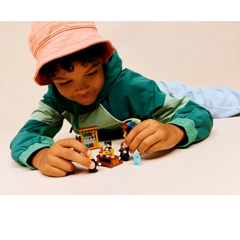 LEGO Harry Potter™ Hogwarts™ Castle: Sorting Hat™ Ceremony 124
Pieces