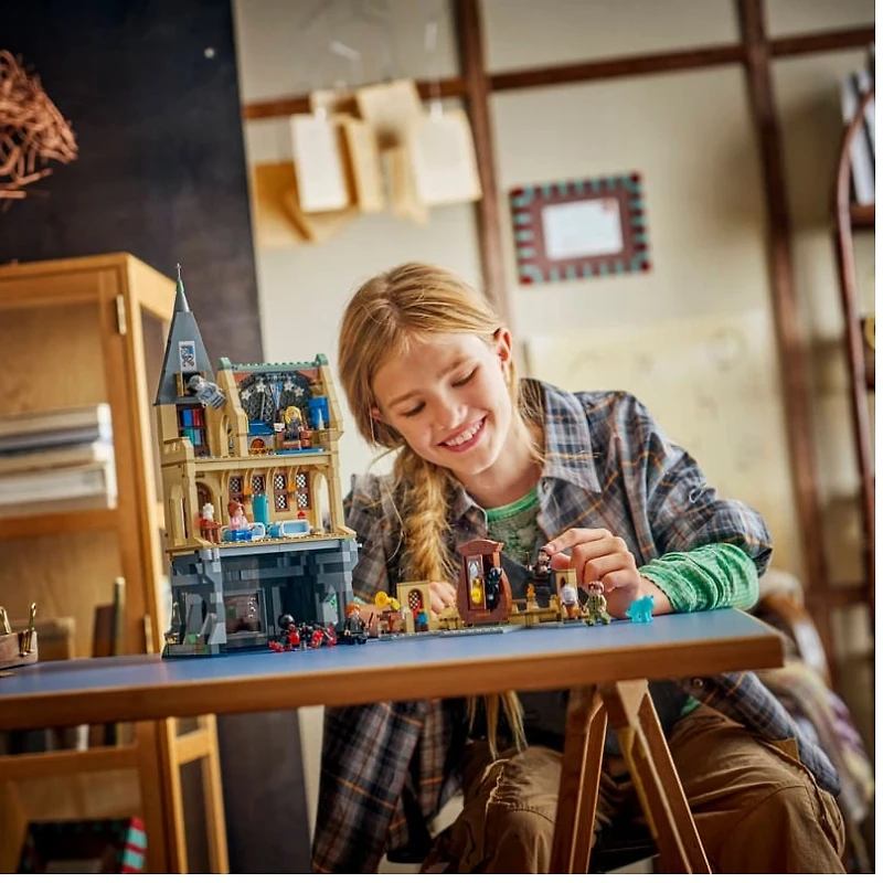 LEGO Harry Potter™ Hogwarts™ Castle: Hospital Wing 907 Pieces