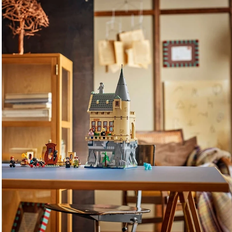 LEGO Harry Potter™ Hogwarts™ Castle: Hospital Wing 907 Pieces