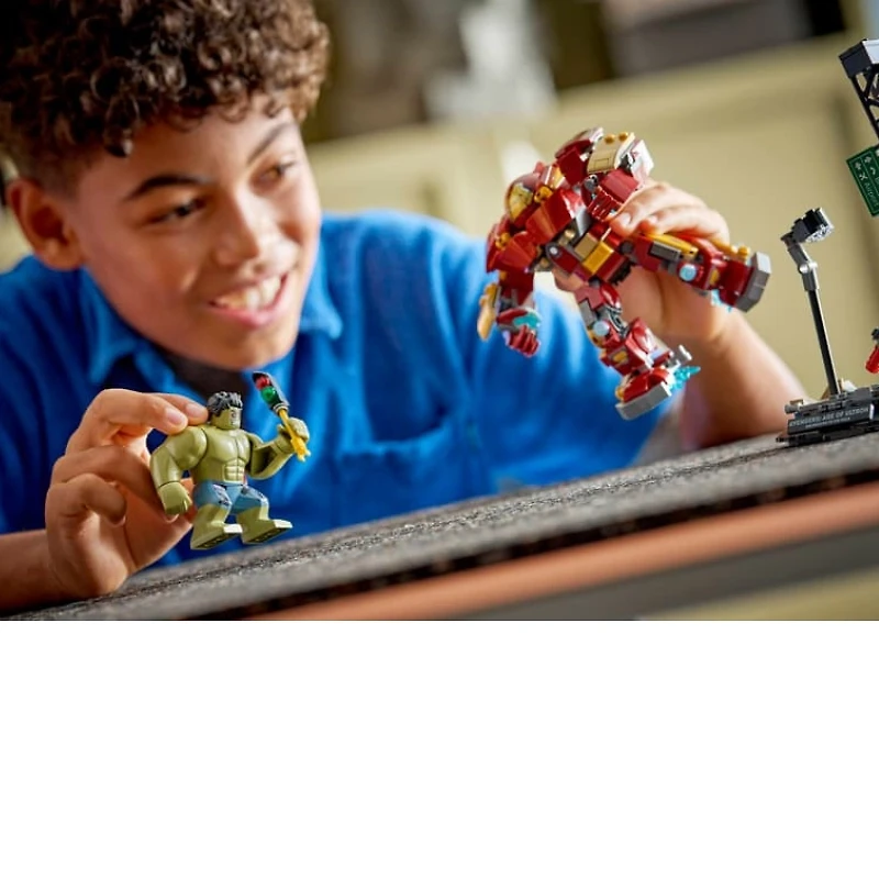 LEGO Marvel Epic Battle: Hulkbuster vs. The Hulk 413 Pieces