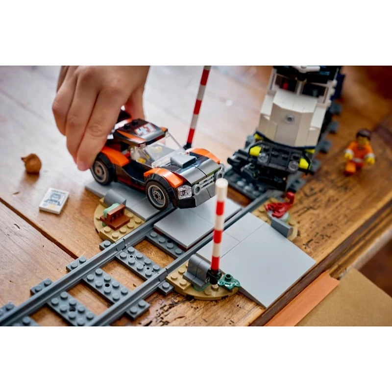 LEGO City Police Train Heist 1313 Pieces