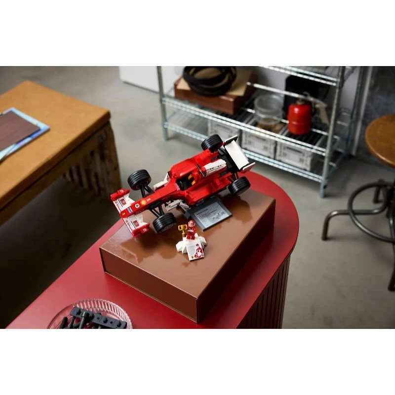 LEGO Icons Ferrari F2004 & Michael Schumacher 735 Pieces