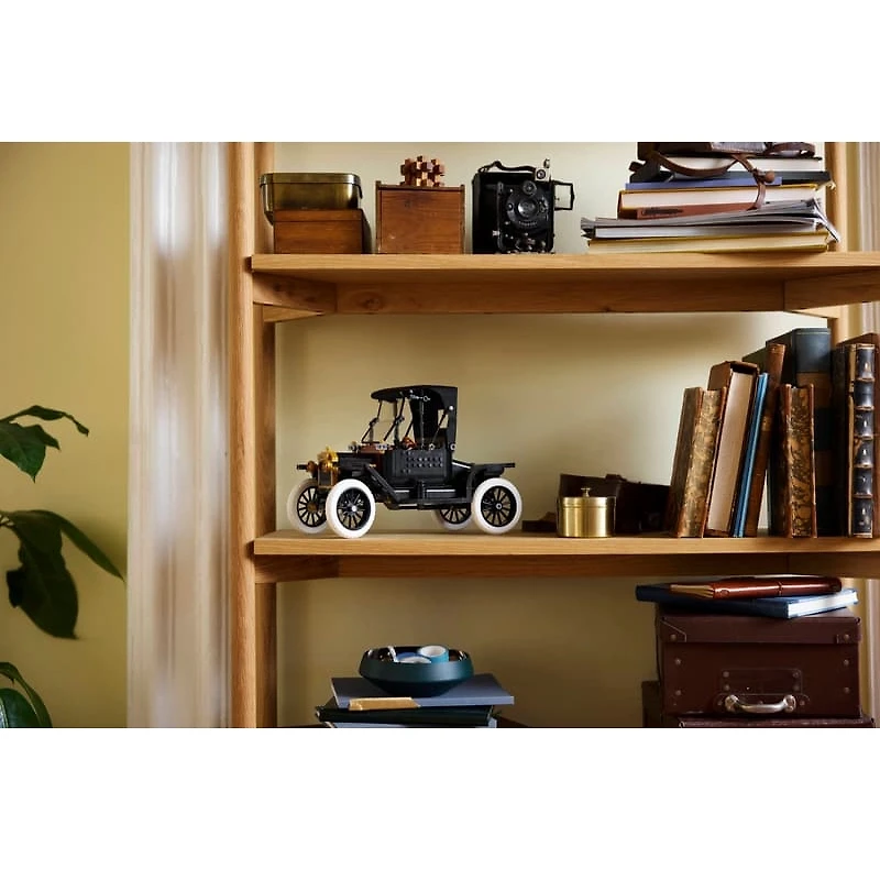 LEGO Icons Ford Model T 1060 Pieces