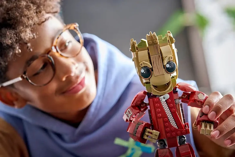 LEGO Marvel Ravager Jumpsuit Groot 604 Pieces
