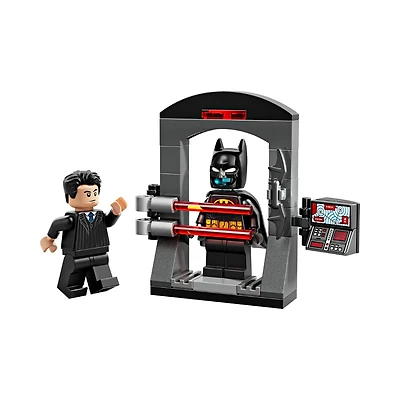 LEGO DC Batman Bruce Wayne and the Batsuit 35 Piece