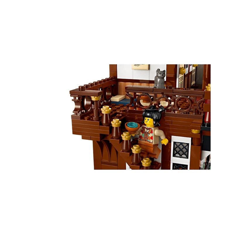 LEGO Ancient Moon-Gazing Inn 1530 Piece